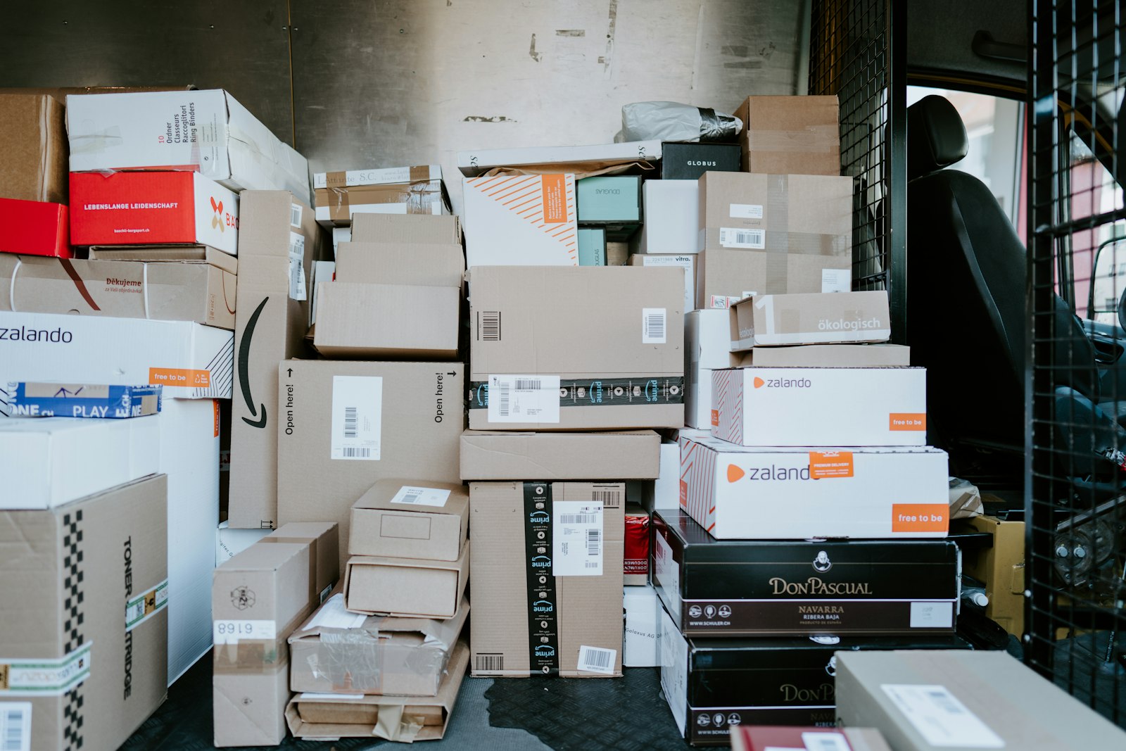 A commerce fulfilment operation